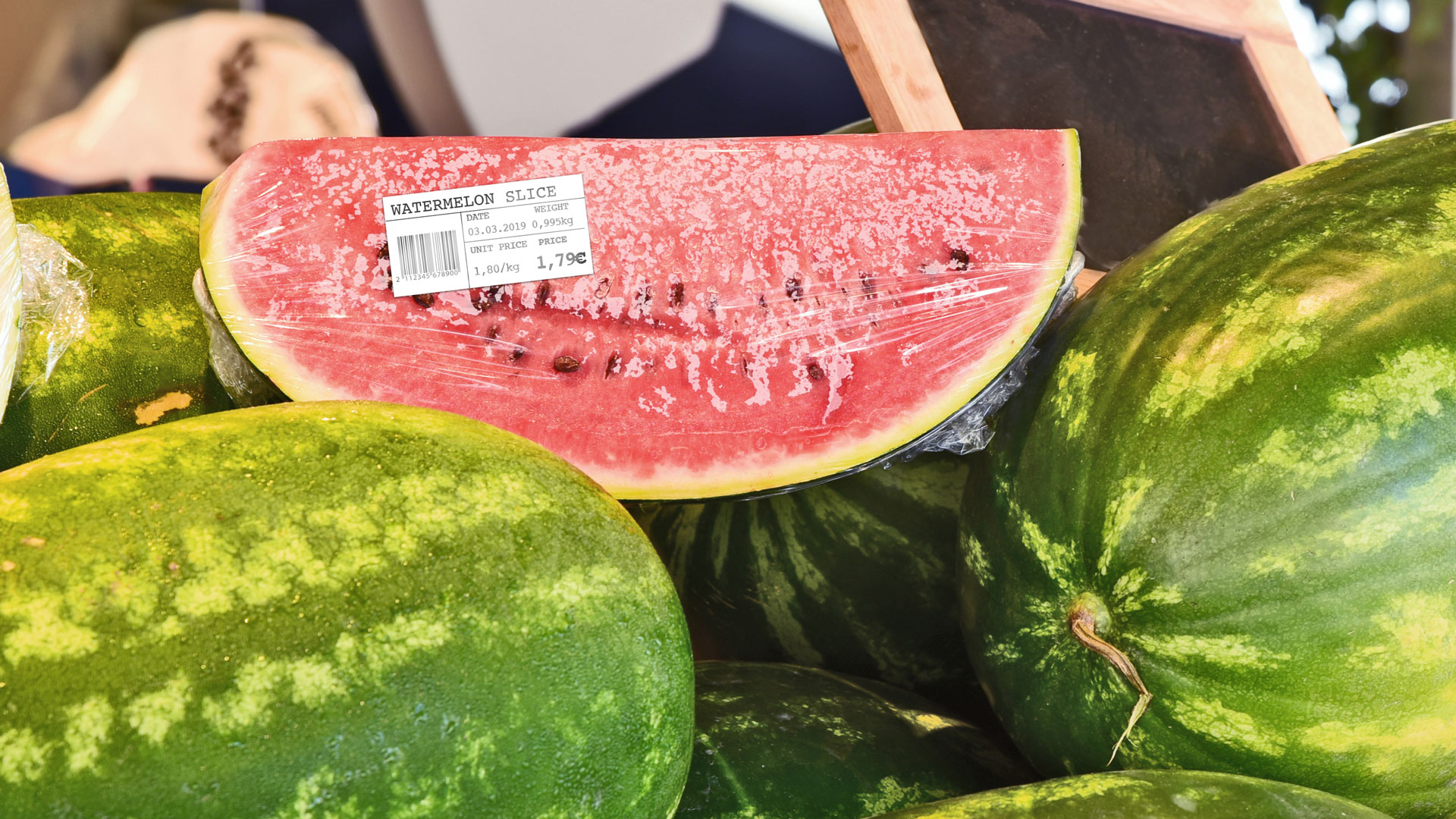 upm-raflatac-linerless-watermelon.jpg